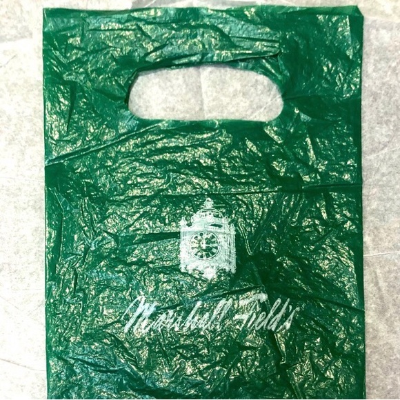 MARSHALL FIELD’S small signature green shopping bag size 9x12 used - Picture 6 of 10